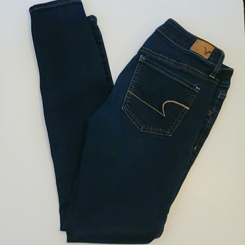 *American Eagale Outfitters*